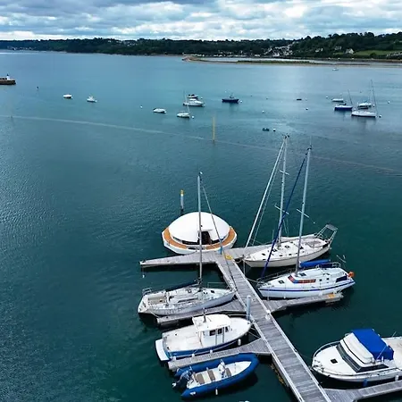 Anthenea Hoteliere Flottante Perros-Guirec